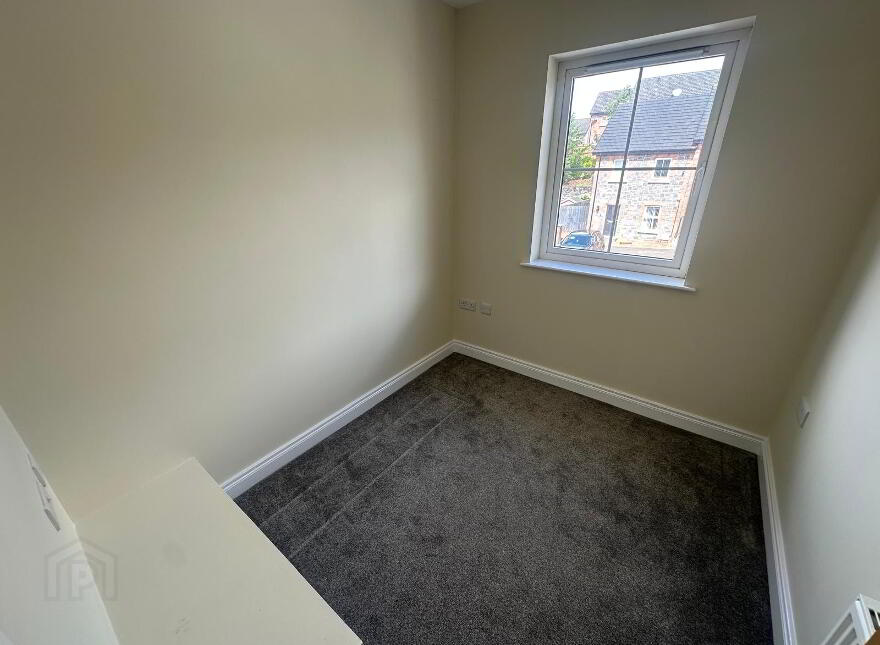 39 Ballyveigh Avenue, Antrim, BT41 2GW