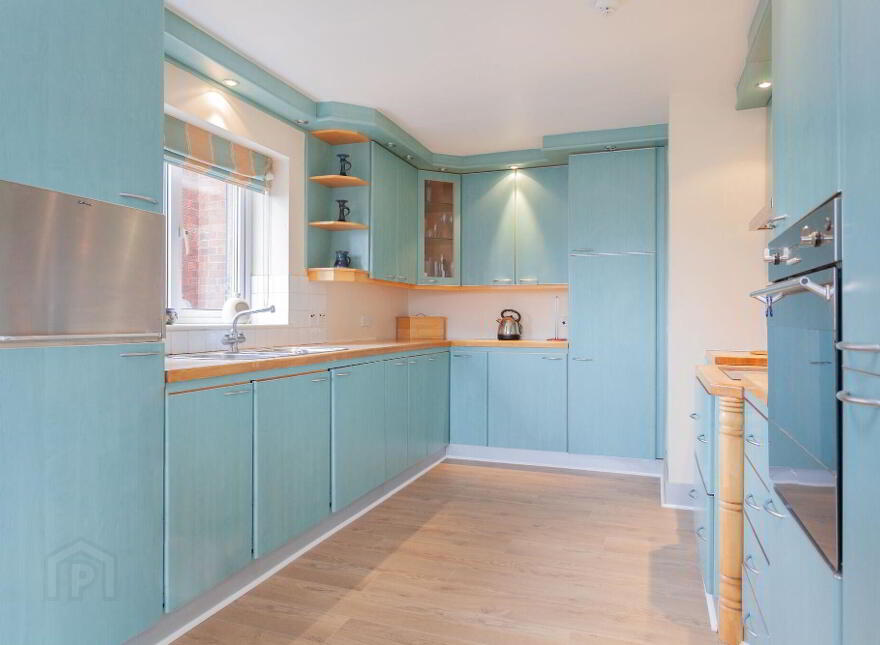 17 Laganview Court, Belfast, BT5 4AR