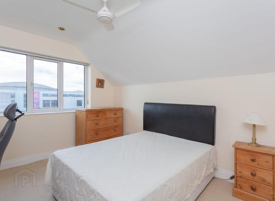 17 Laganview Court, Belfast, BT5 4AR