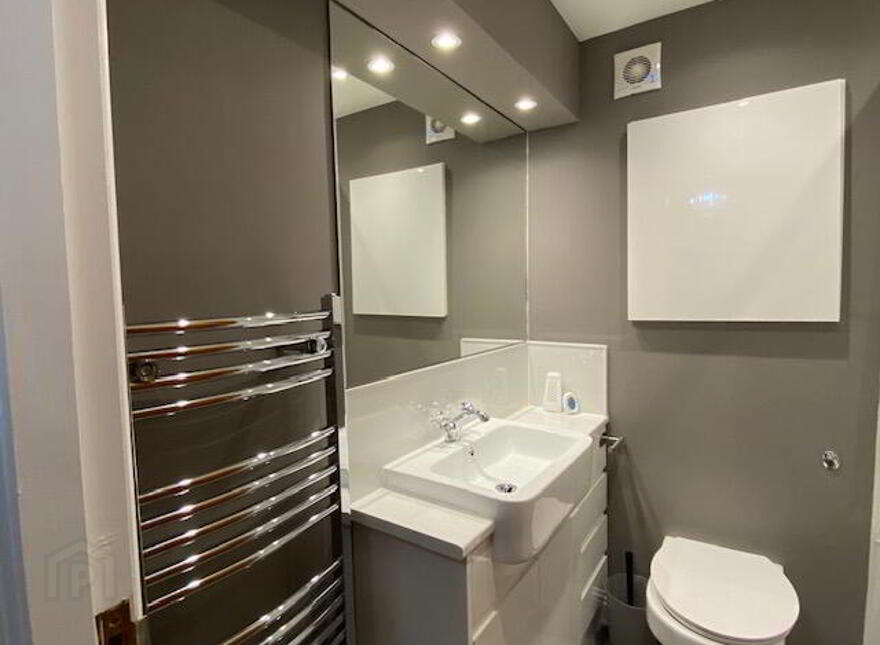 2 Old Tolbooth Wynd, Old Town, Edinburgh, EH8 8EQ