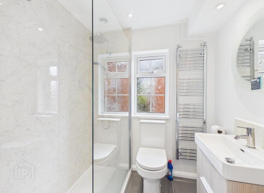 5A Strathearn Court, Holywood, BT18 9NP