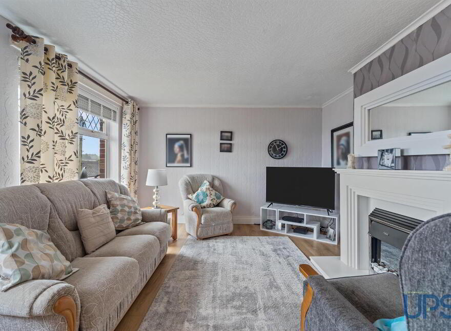 22 Glenveagh Drive, Lenadoon, Belfast, BT11 9HX