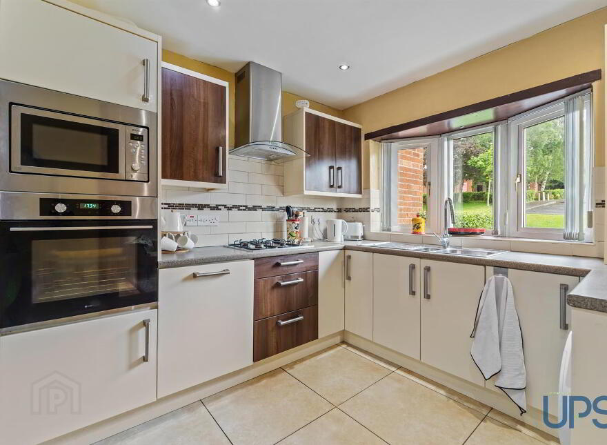 22 Glenveagh Drive, Lenadoon, Belfast, BT11 9HX