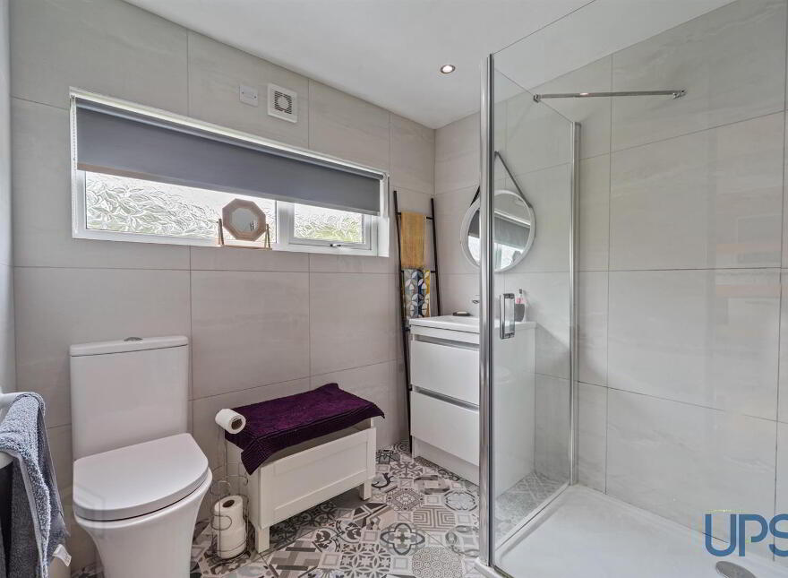 22 Glenveagh Drive, Lenadoon, Belfast, BT11 9HX
