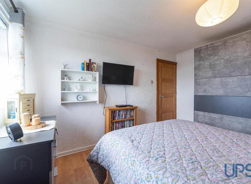 22 Glenveagh Drive, Lenadoon, Belfast, BT11 9HX