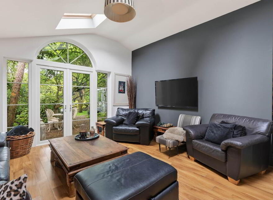 26 Sydenham Avenue, Belmont, Belfast, BT4 2DR