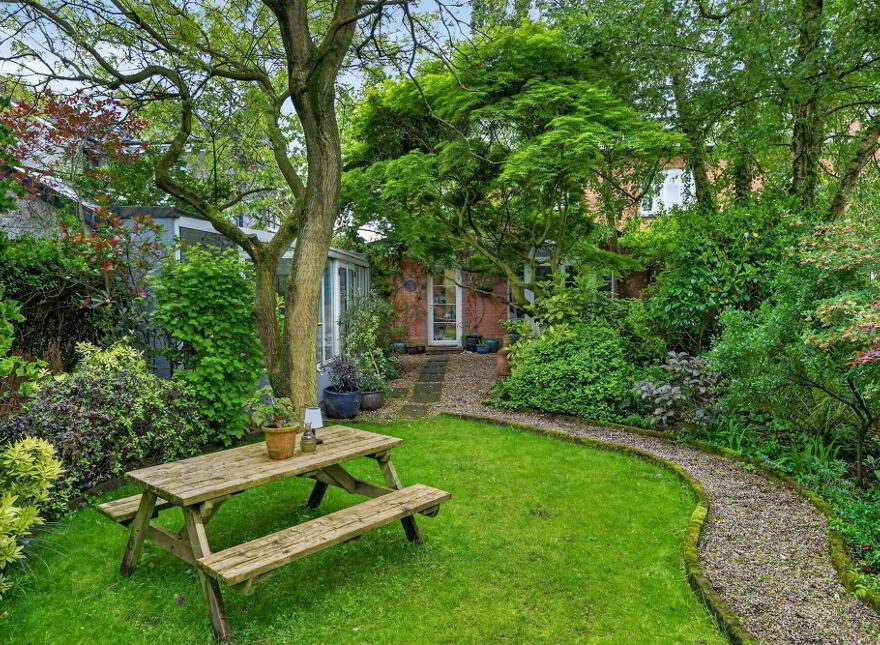 26 Sydenham Avenue, Belmont, Belfast, BT4 2DR