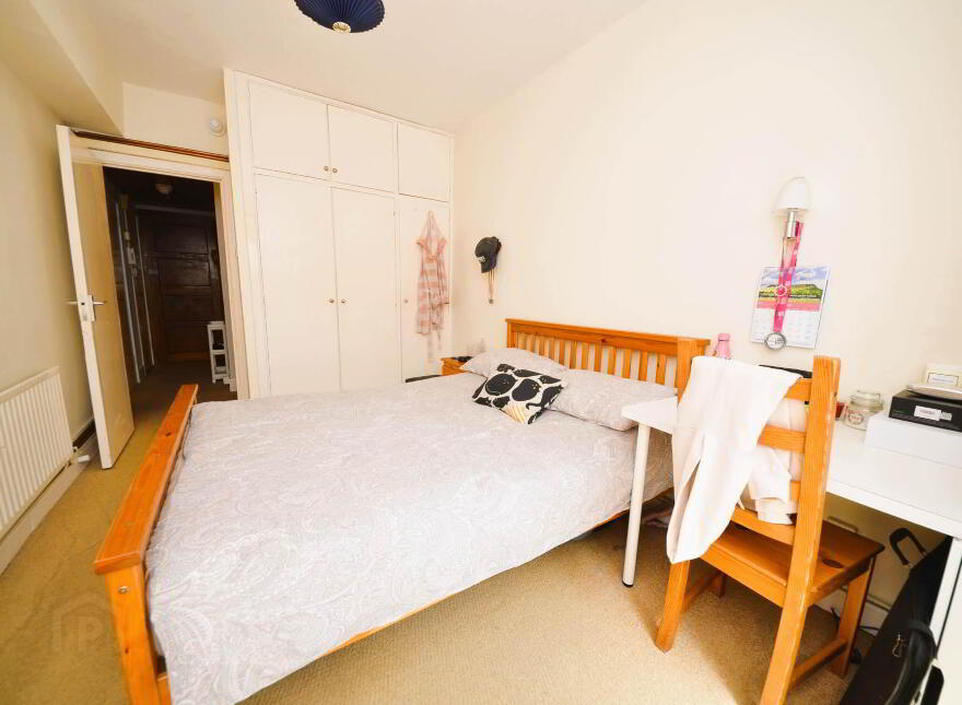 Apt 3, El Greco, St James`s Court, Serpentine Avenue, Dublin, D04AX62