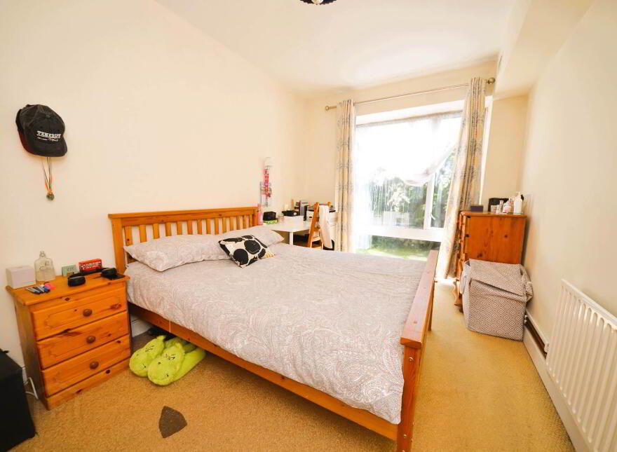Apt 3, El Greco, St James`s Court, Serpentine Avenue, Dublin, D04AX62