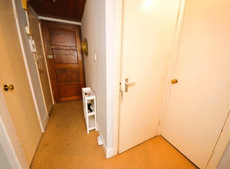 Apt 3, El Greco, St James`s Court, Serpentine Avenue, Dublin, D04AX62