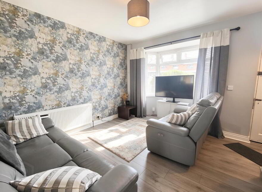 25 Duneden Park, Belfast, BT14 7NE