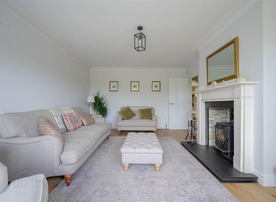 14 Richmond Park, Lisburn, BT28 2DH