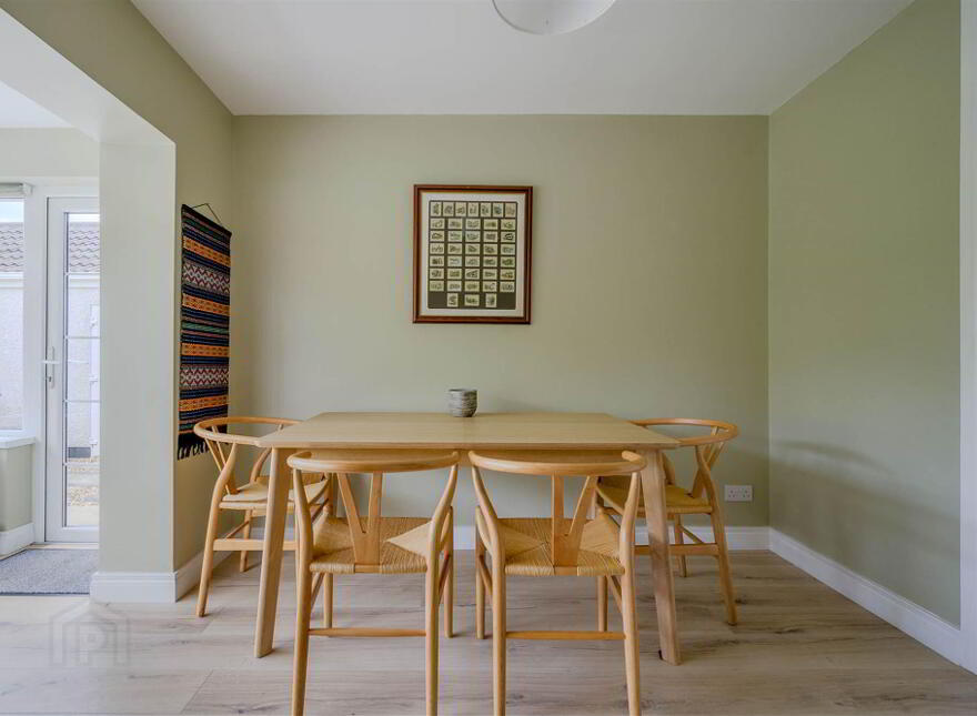 14 Richmond Park, Lisburn, BT28 2DH