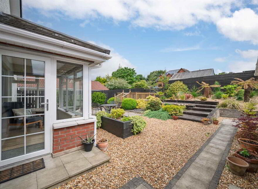 14 Richmond Park, Lisburn, BT28 2DH