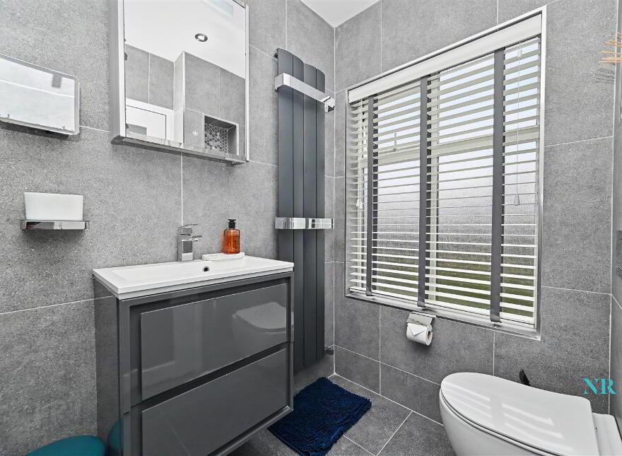 24 Cabin Hill Park, Belfast, BT5 7AL