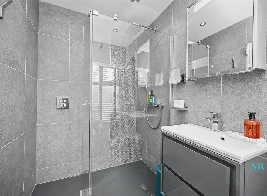 24 Cabin Hill Park, Belfast, BT5 7AL