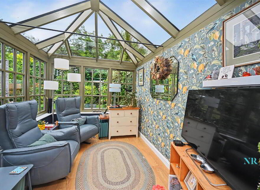 24 Cabin Hill Park, Belfast, BT5 7AL
