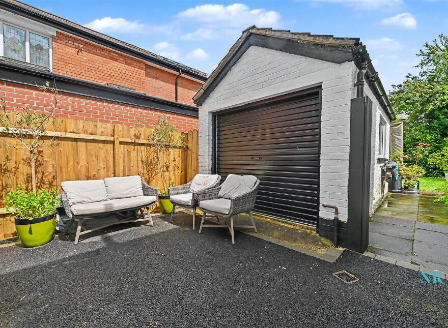 24 Cabin Hill Park, Belfast, BT5 7AL