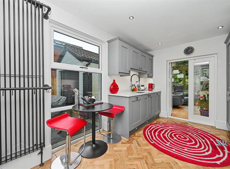 24 Cabin Hill Park, Belfast, BT5 7AL