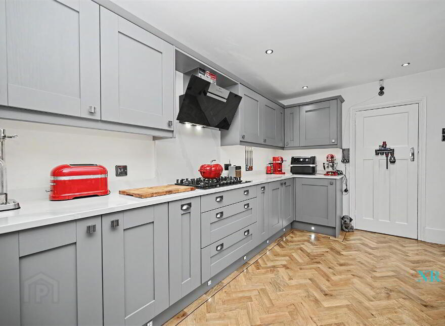 24 Cabin Hill Park, Belfast, BT5 7AL