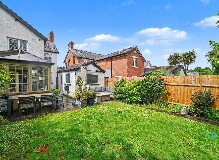 24 Cabin Hill Park, Belfast, BT5 7AL