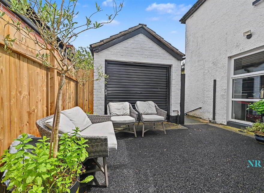 24 Cabin Hill Park, Belfast, BT5 7AL