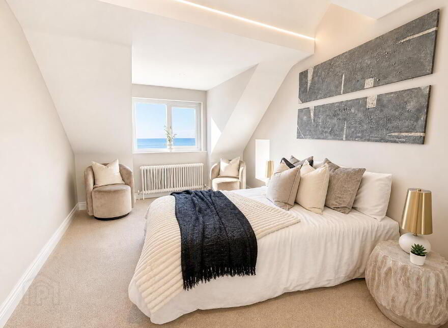 8 Parade, Donaghadee, BT21 0AE
