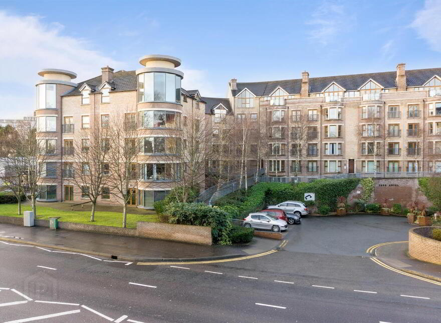 Apt 17 Park Royal, 841a Lisburn Road, Belfast, BT9 7GY