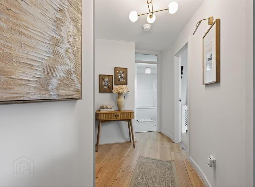 Apt 17 Park Royal, 841a Lisburn Road, Belfast, BT9 7GY