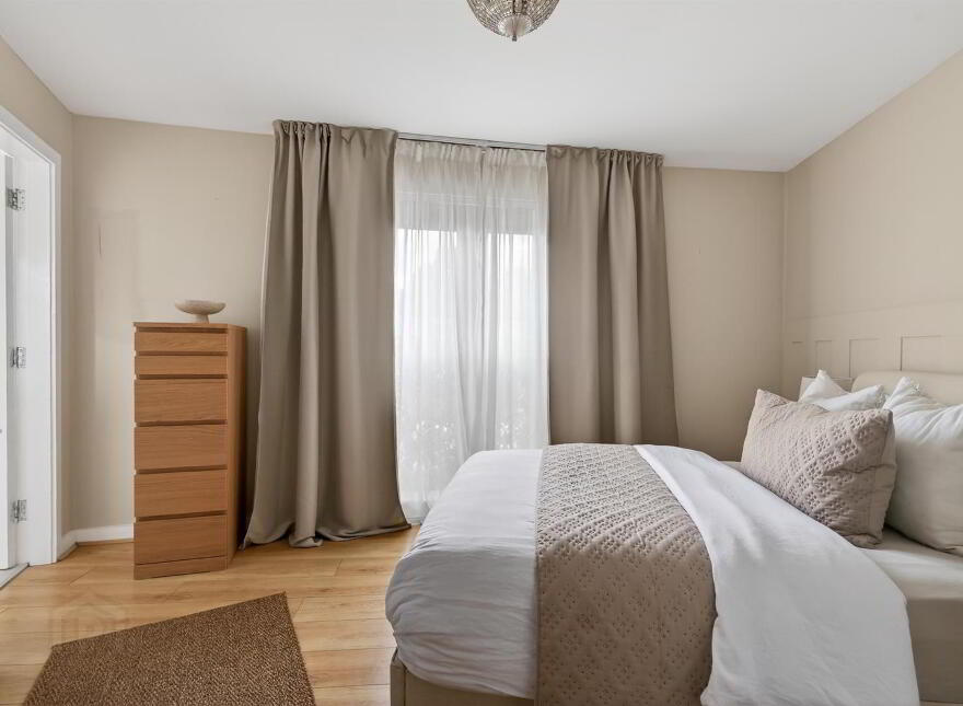 Apt 17 Park Royal, 841a Lisburn Road, Belfast, BT9 7GY