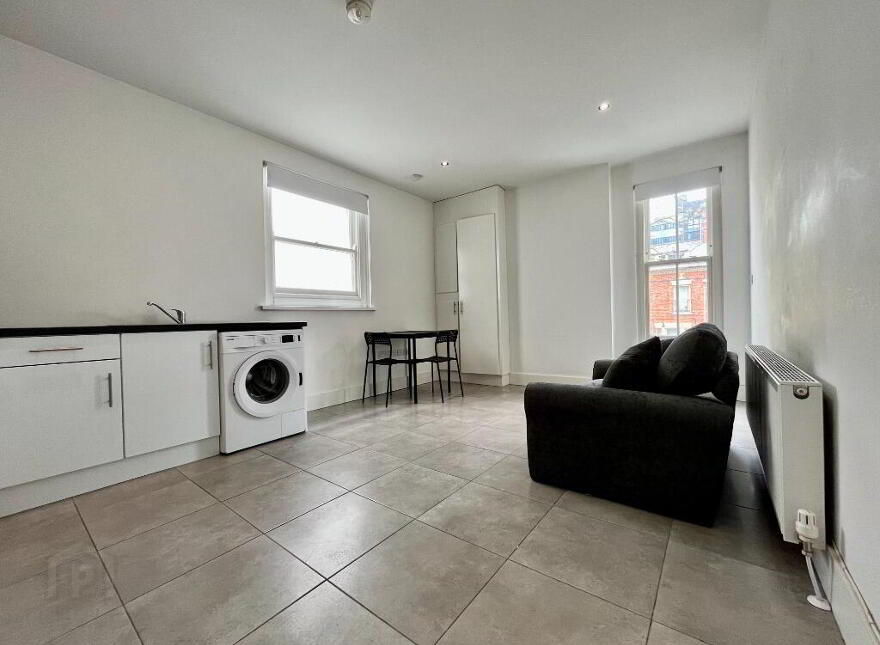 25 Ulsterville Avenue, Belfast, BT9 7AS