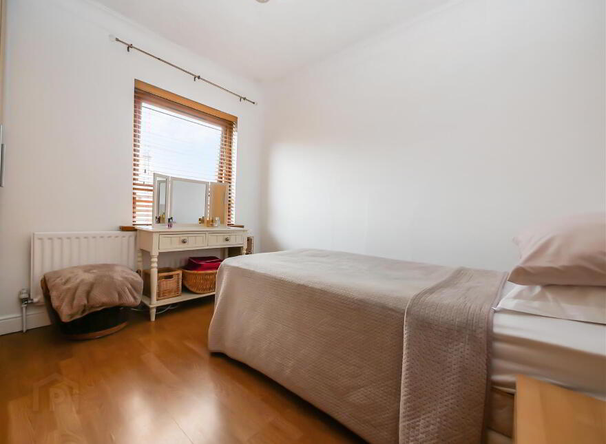 27 Loopland Crescent, Cregagh Road, Belfast, BT6 9EE
