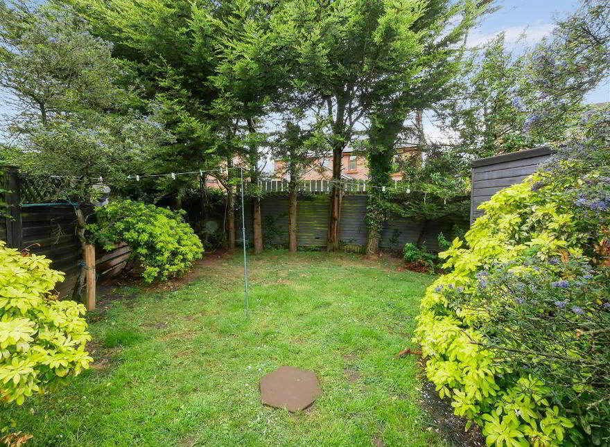 27 Loopland Crescent, Cregagh Road, Belfast, BT6 9EE