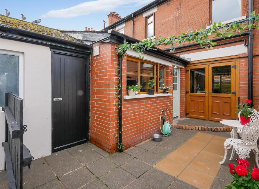 27 Loopland Crescent, Cregagh Road, Belfast, BT6 9EE