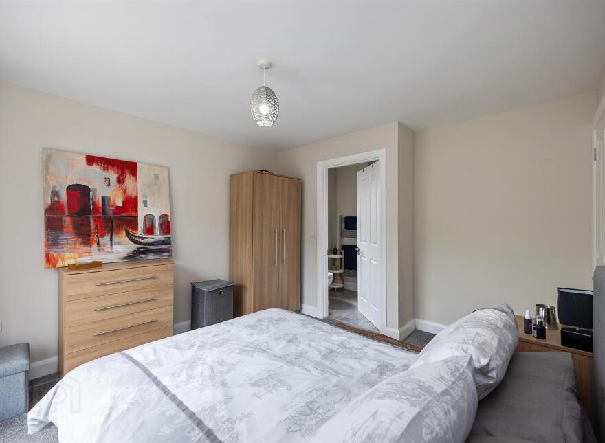 18 Pheasant Hill, Ballynahinch, BT24 8FL