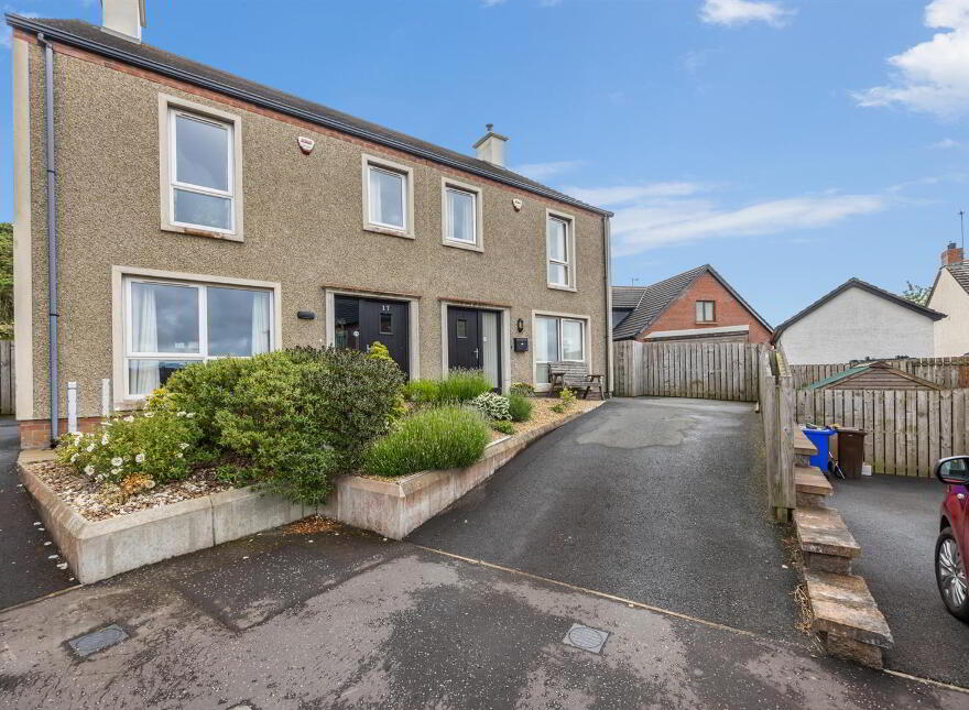 18 Pheasant Hill, Ballynahinch, BT24 8FL
