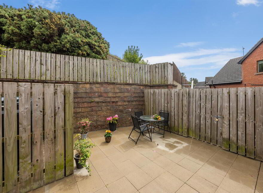 18 Pheasant Hill, Ballynahinch, BT24 8FL