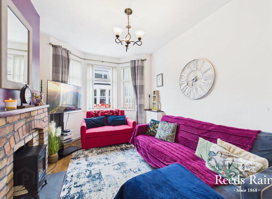 5 Hollycroft Avenue, Belfast, BT5 5JE