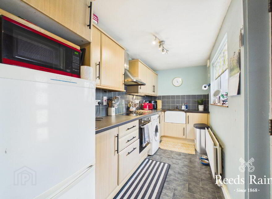 5 Hollycroft Avenue, Belfast, BT5 5JE