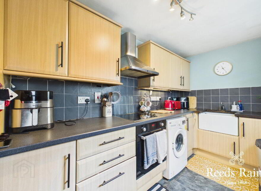 5 Hollycroft Avenue, Belfast, BT5 5JE