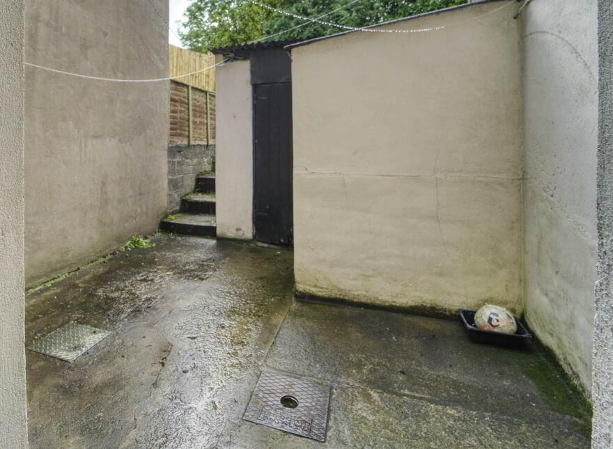 15 Ridgeway Street, Lisburn, BT28 1BY