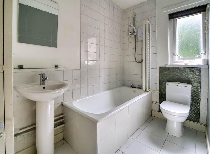 15 Ridgeway Street, Lisburn, BT28 1BY