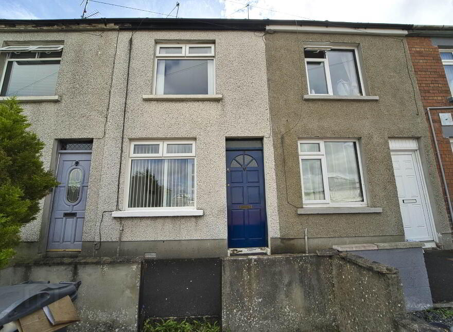 15 Ridgeway Street, Lisburn, BT28 1BY