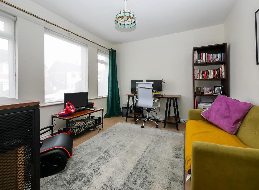 32 Merok Gardens, Cregagh, Belfast, BT6 9NA