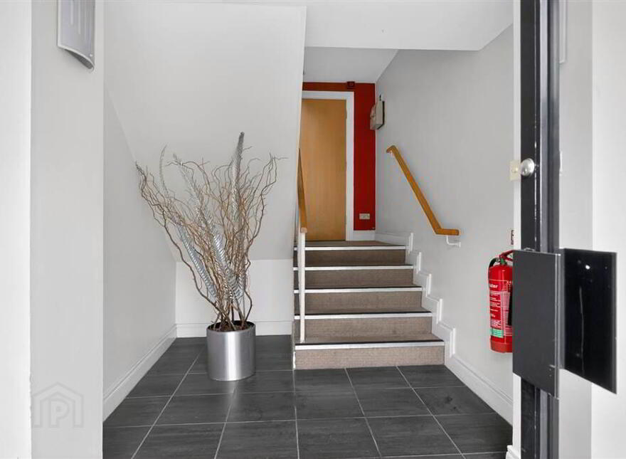 Apt 4 Osborne Building, 717 Lisburn Road, Belfast, BT9 7GU
