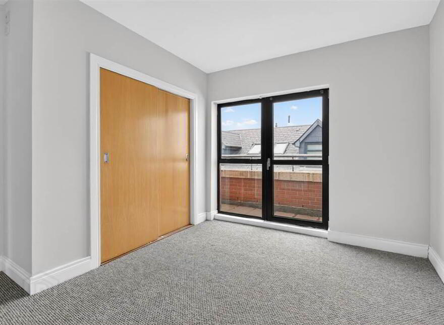 Apt 4 Osborne Building, 717 Lisburn Road, Belfast, BT9 7GU