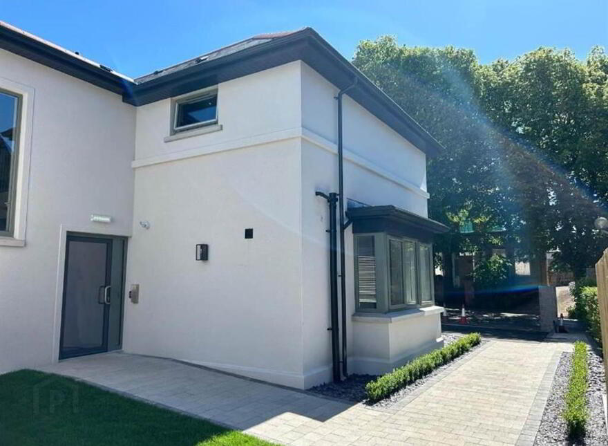 4 Chlorine Gardens, Belfast