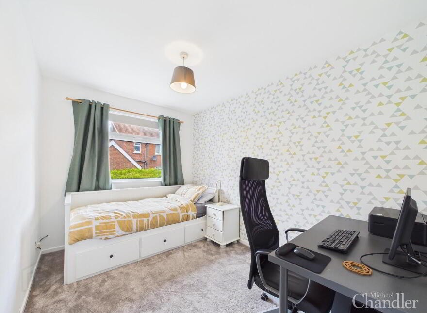 56 Alveston Park, Carryduff, Belfast, BT8 8RP