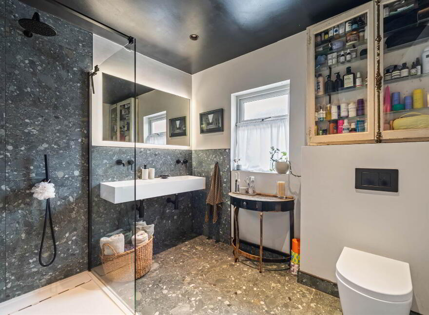 2 Sandford Avenue, Off Cyprus Avenue, Belfast, BT5 5NW