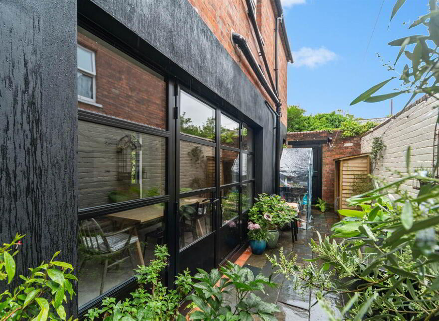 2 Sandford Avenue, Off Cyprus Avenue, Belfast, BT5 5NW